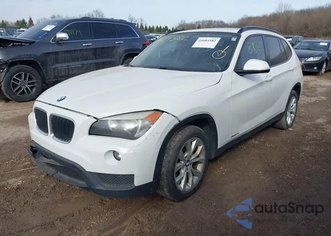 2014 BMW X1 xDrive28I из США, поврежденный, VIN WBAVL1C56EVY18057